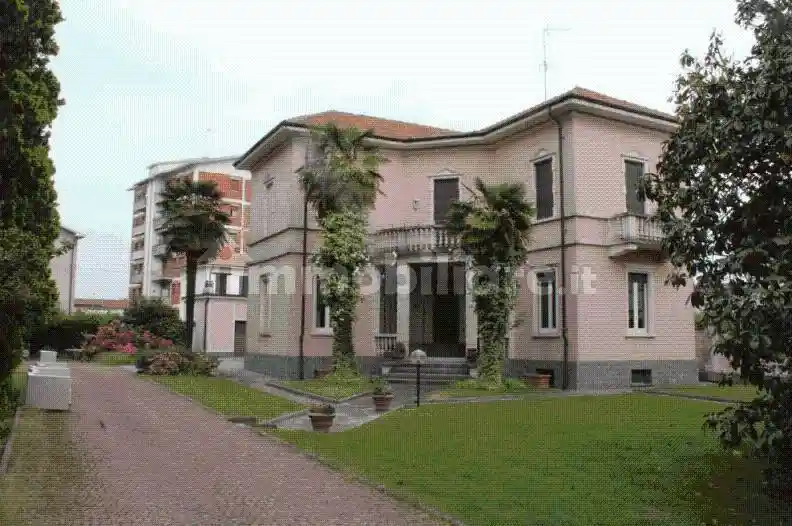 Villa in vendita a Gallarate