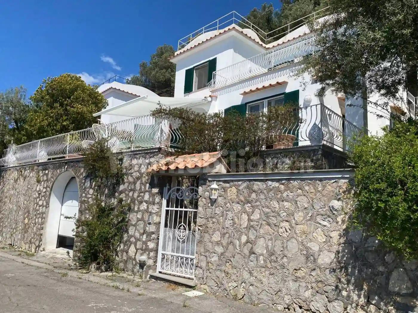 Villa - foto 2