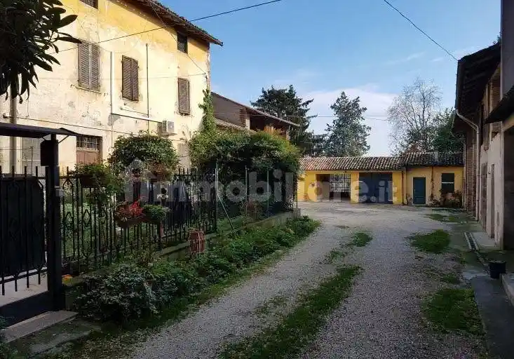Casa indipendente in vendita a Piadena Drizzona
