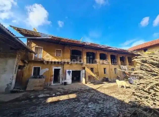 Casa indipendente in vendita a Ciriè
