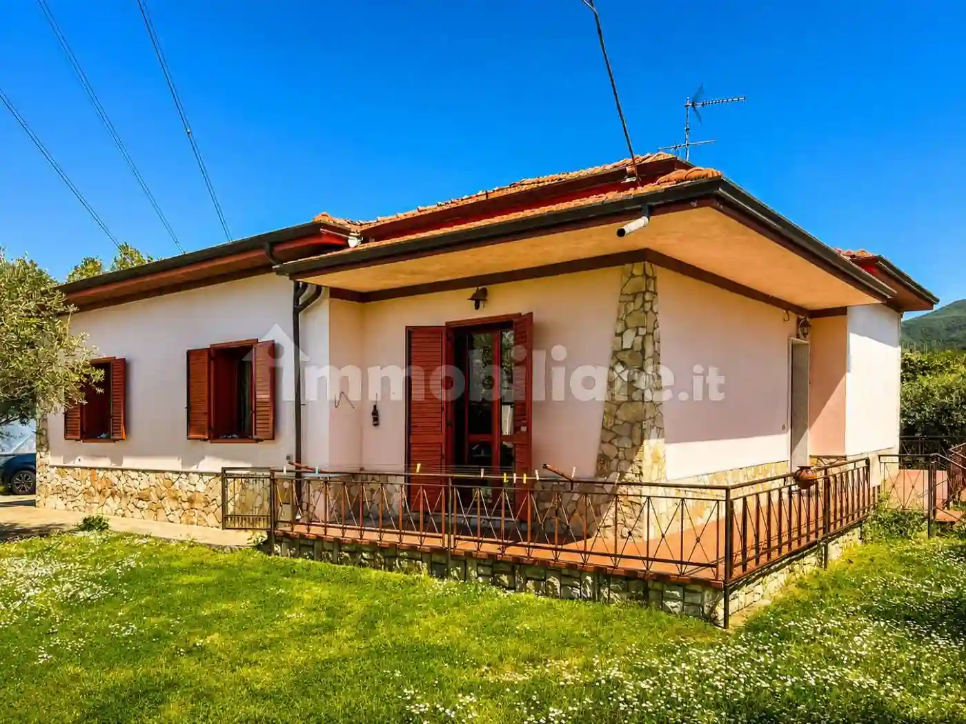 Villa - foto 2