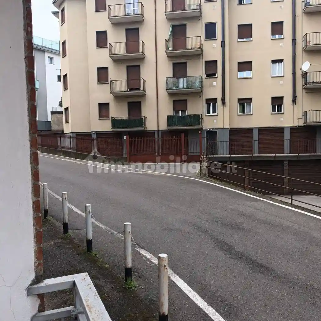 Appartamento in vendita a Valmadrera