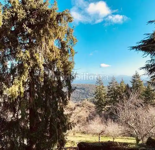 Villa in vendita a Sassetta