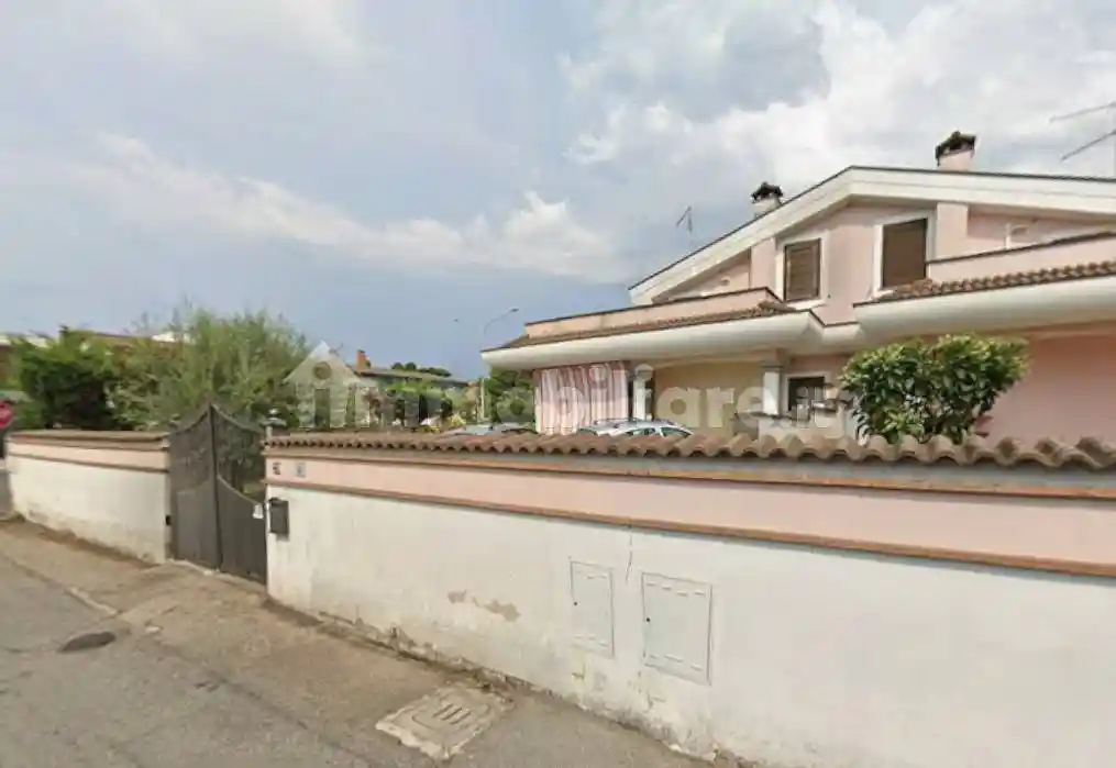 Villa in vendita a Ardea