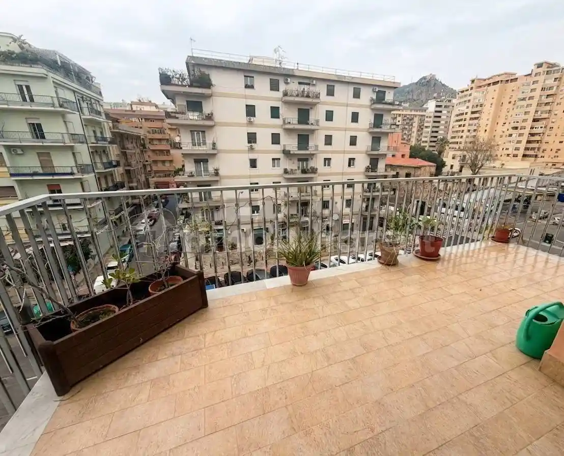Appartamento in vendita a Palermo
