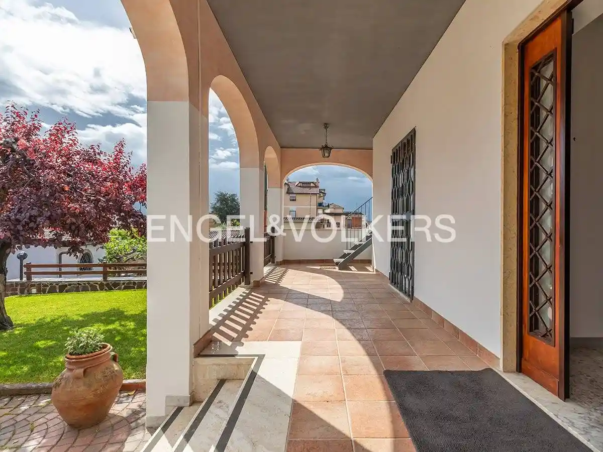 Villa in vendita a Riano