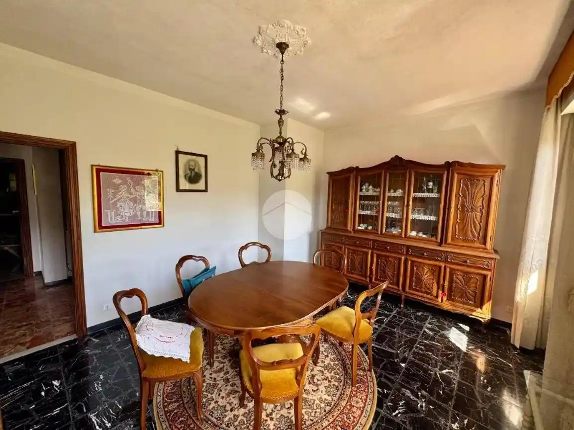 Appartamento in vendita a Castiglione Chiavarese