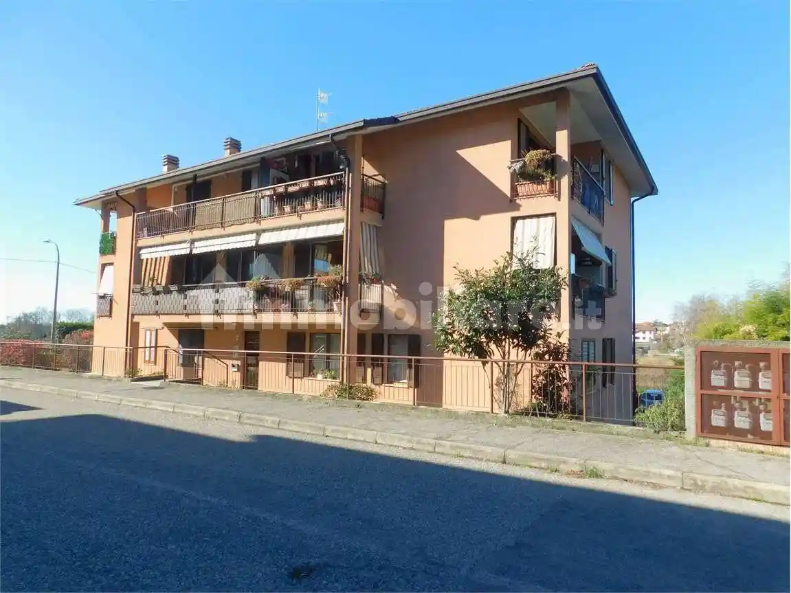 Appartamento in vendita a Sumirago