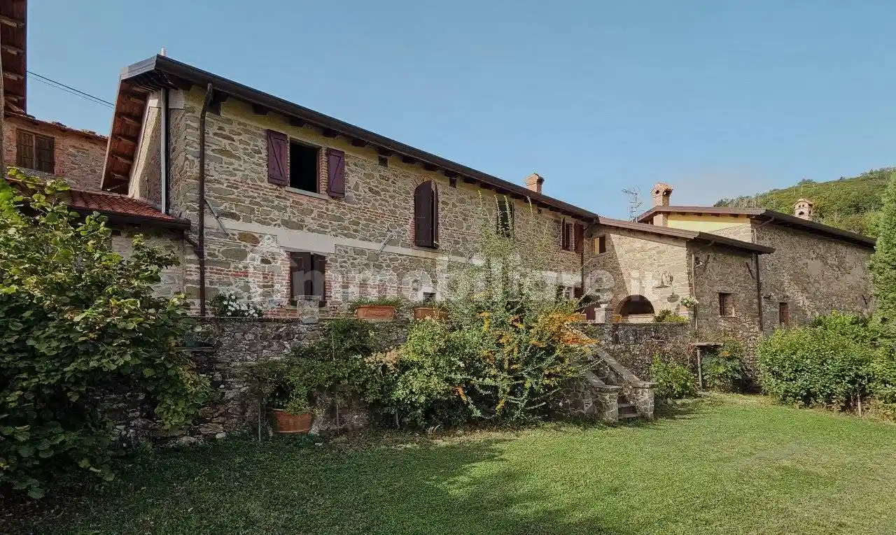 Villa in vendita a Casola in Lunigiana