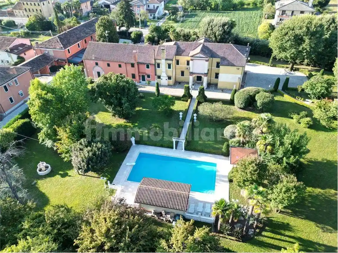 Villa in vendita a Piombino Dese