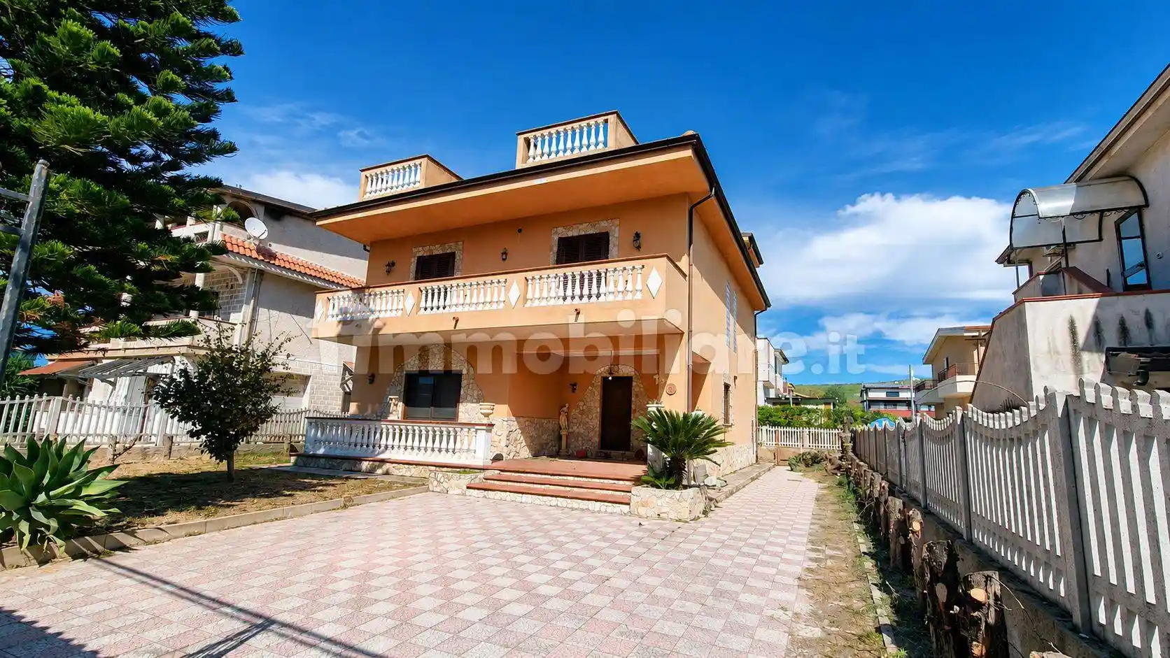 Villa in vendita a Crotone