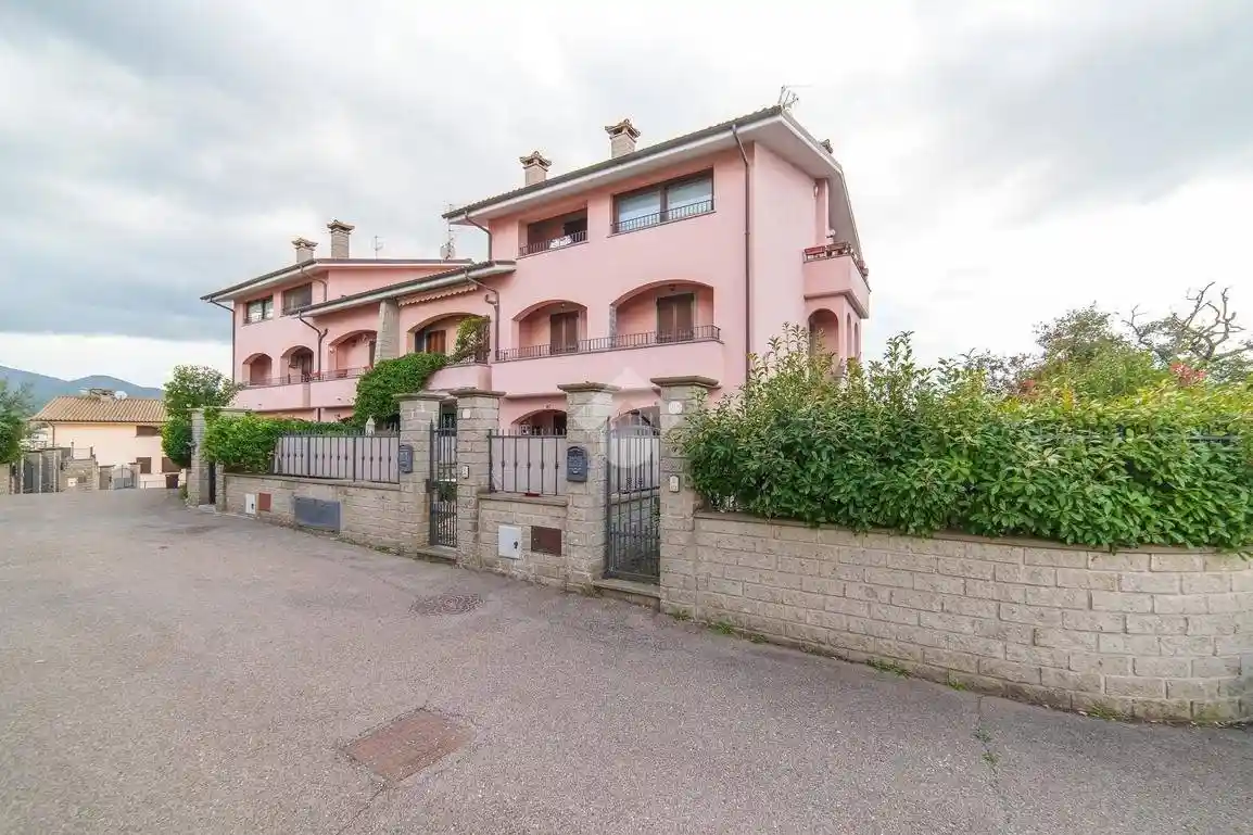 Appartamento in vendita a Vitorchiano