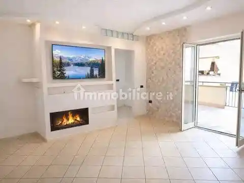 Appartamento in vendita a Acerra