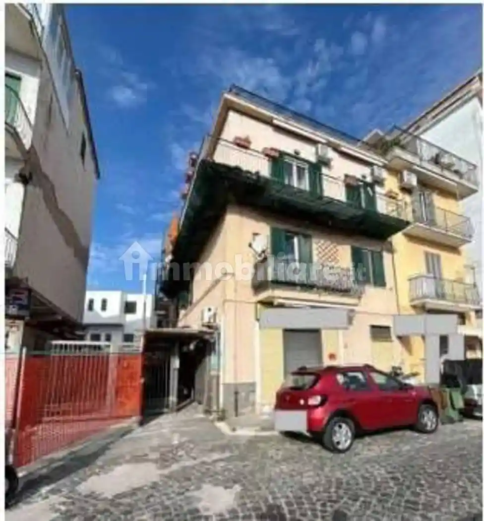 Appartamento in vendita a Pozzuoli