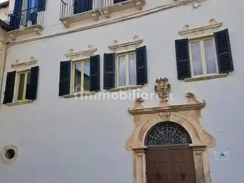 Villa in vendita a Ofena
