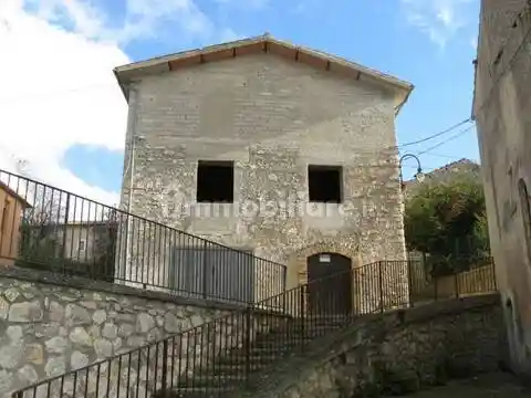 Villa in vendita a Collepietro
