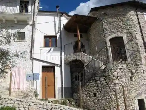 Villa in vendita a Roccacasale