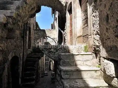 Appartamento in vendita a Castelvecchio Calvisio