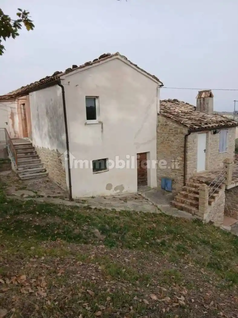 Rustico - Casale in vendita a Penne
