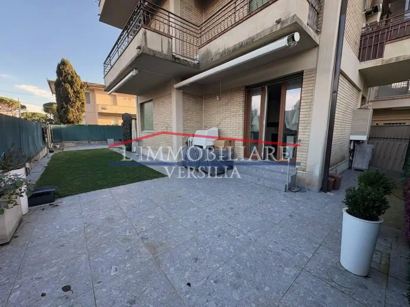 Appartamento in vendita a Montignoso