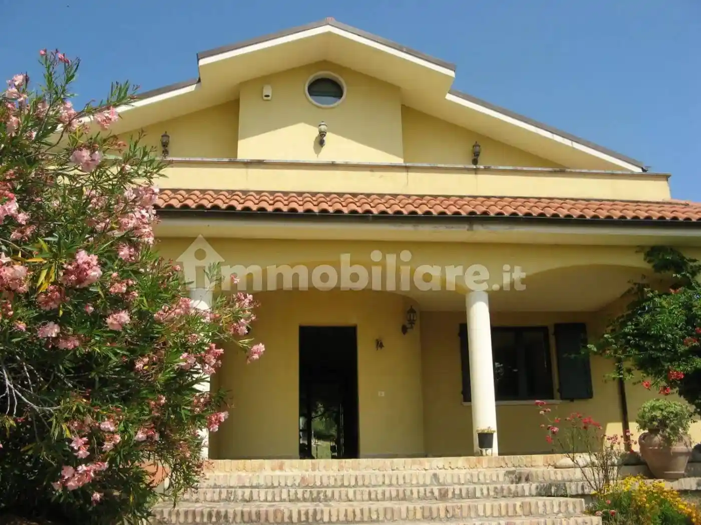 Villa in vendita a Casalincontrada