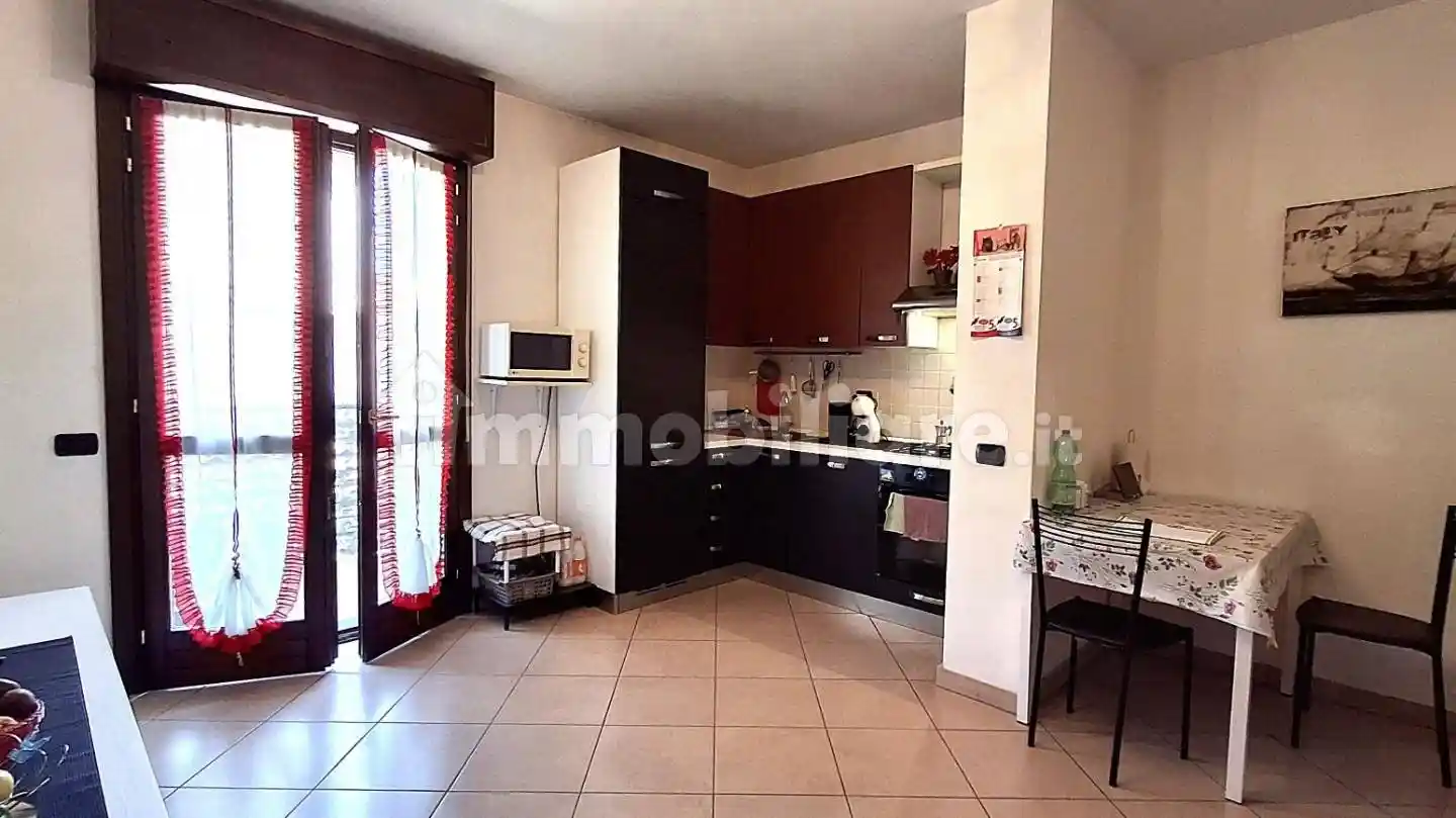 Appartamento in vendita a Cascina