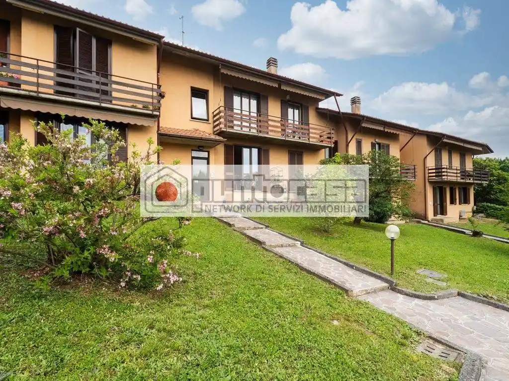Appartamento in vendita a Montevecchia