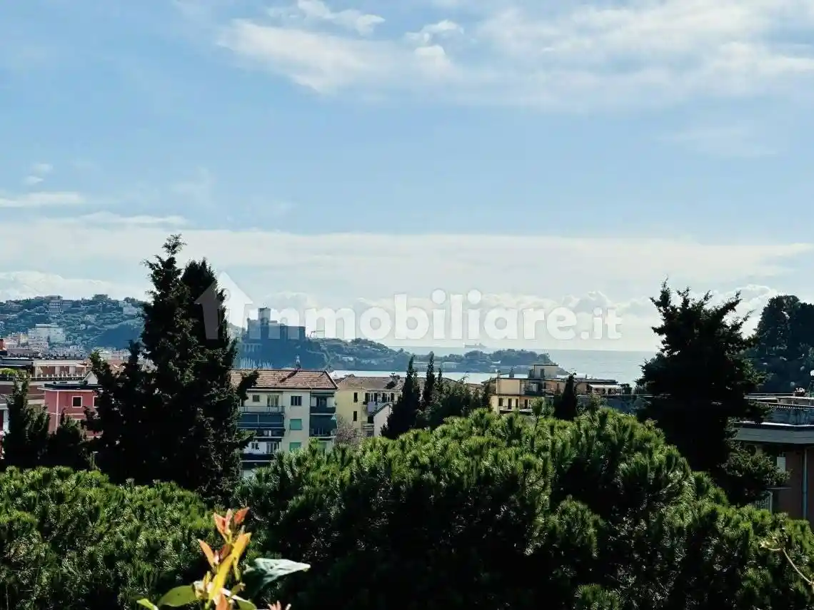 Appartamento in vendita a Lerici