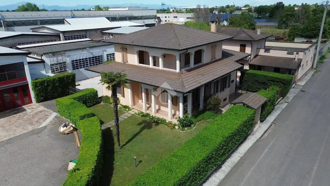Villa in vendita a Marmirolo