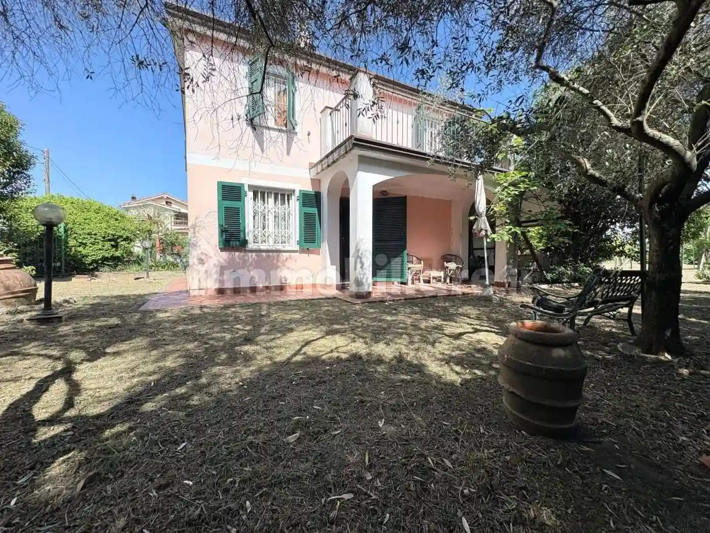 Villa - foto 2
