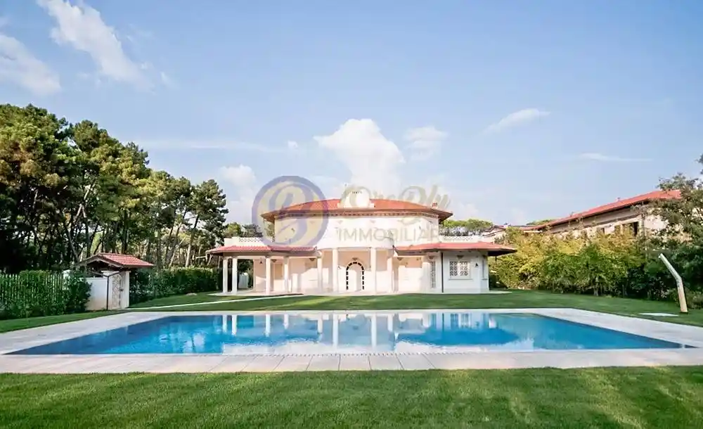 Villa in vendita a Forte dei Marmi