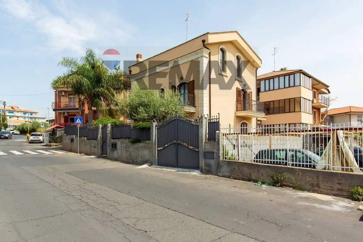 Casa indipendente in vendita a Misterbianco