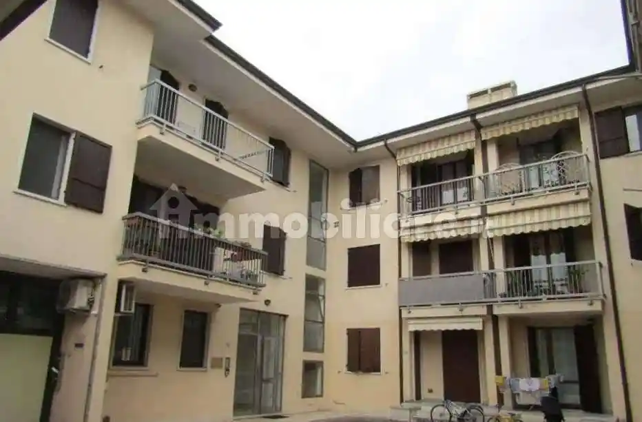 Appartamento in vendita a Lavagno