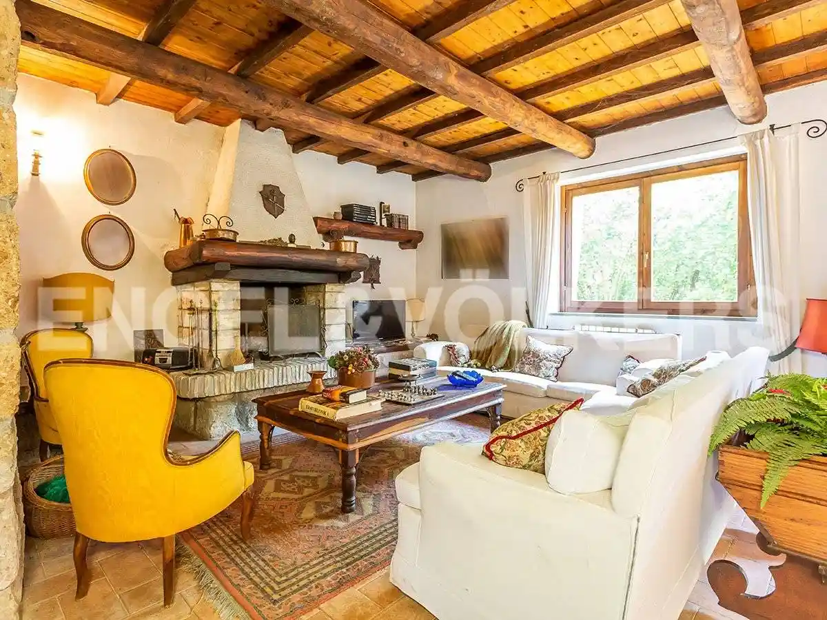 Rustico - Casale in vendita a Ronciglione