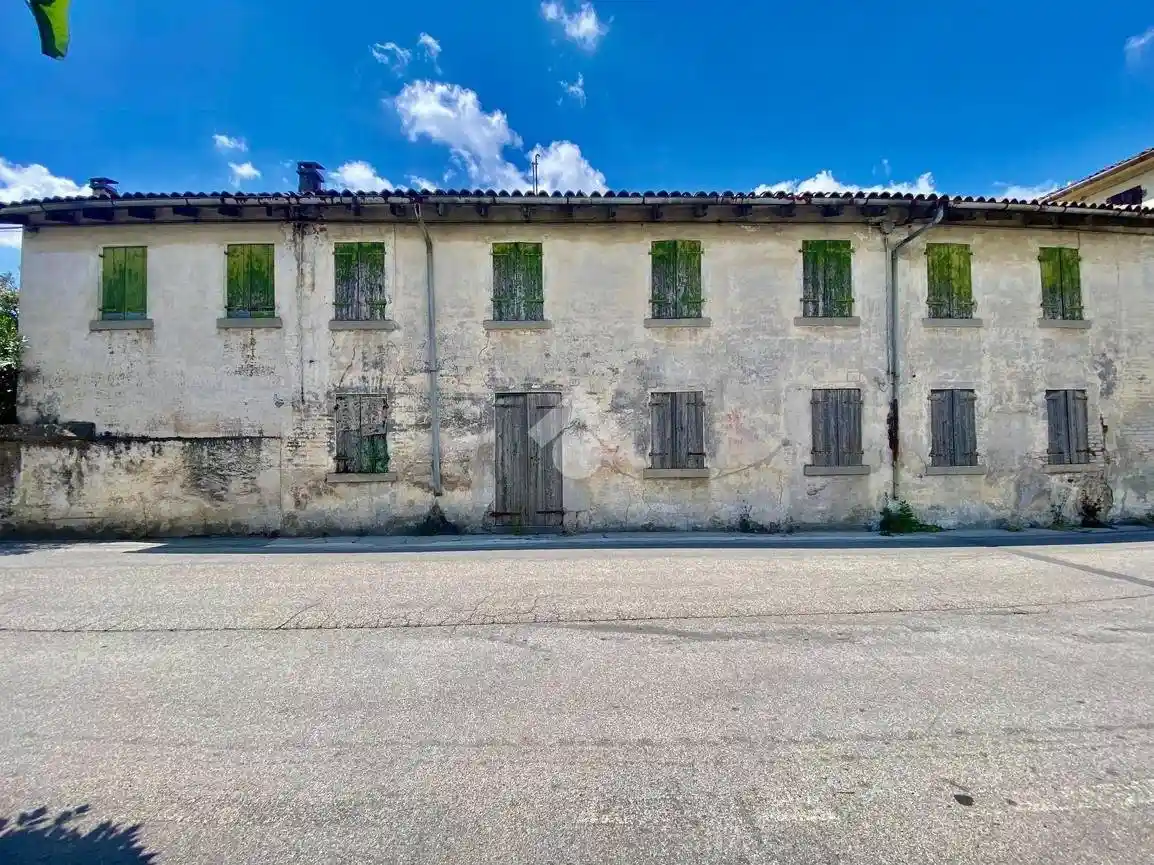 Rustico - Casale in vendita a Crocetta del Montello