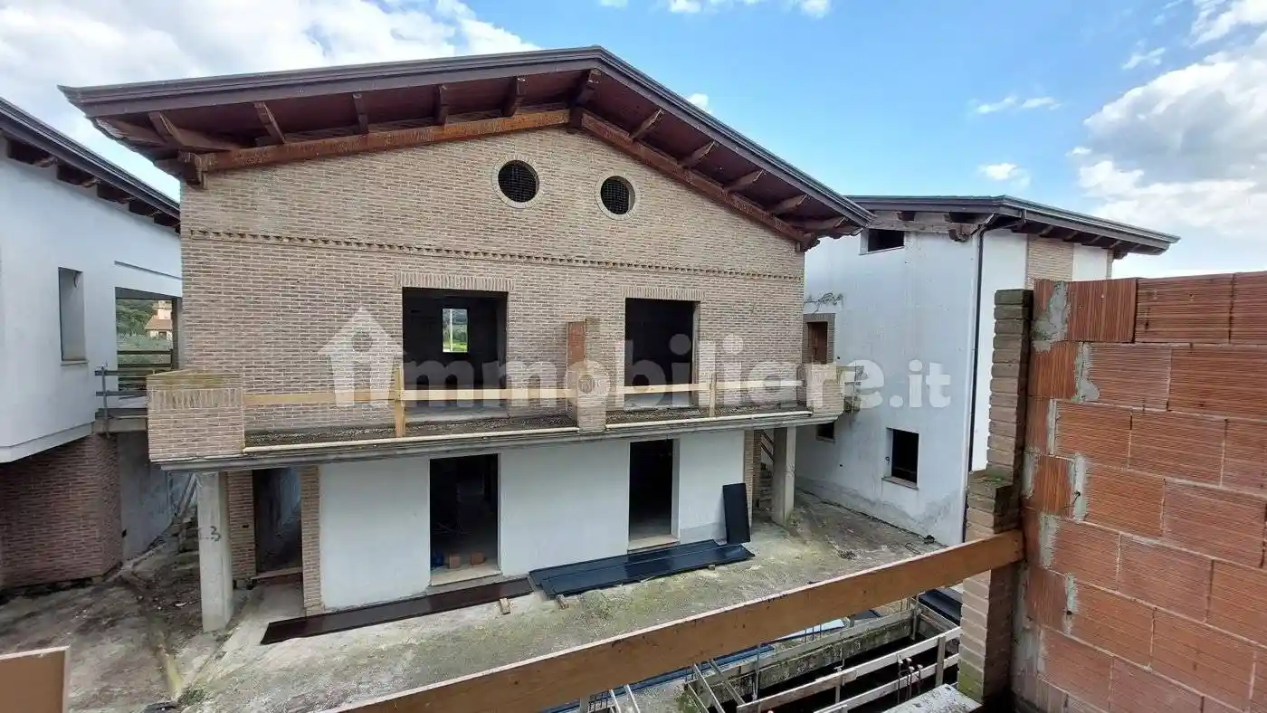 Appartamento in vendita a Roccastrada