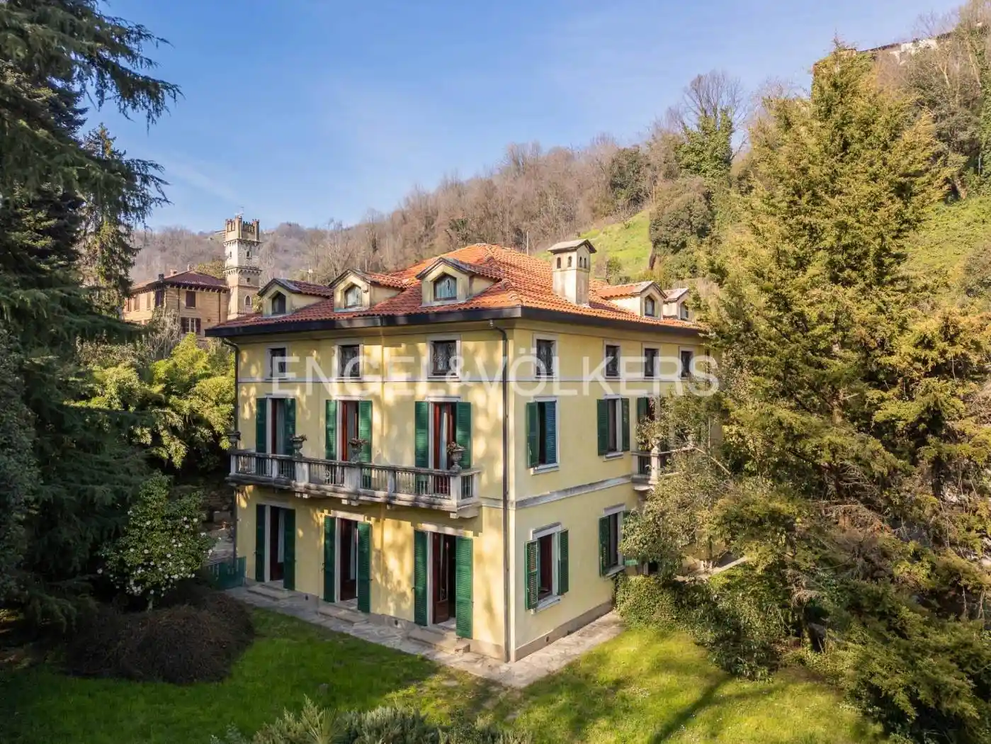 Villa in vendita a Olgiate Molgora
