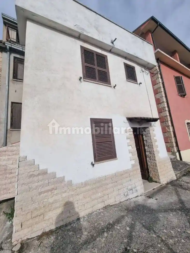 Casa indipendente in vendita a Guarcino