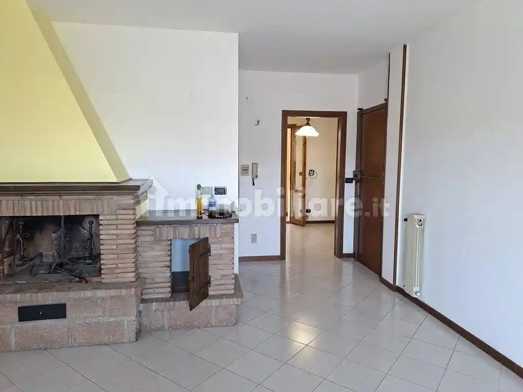Appartamento in vendita a Cecina