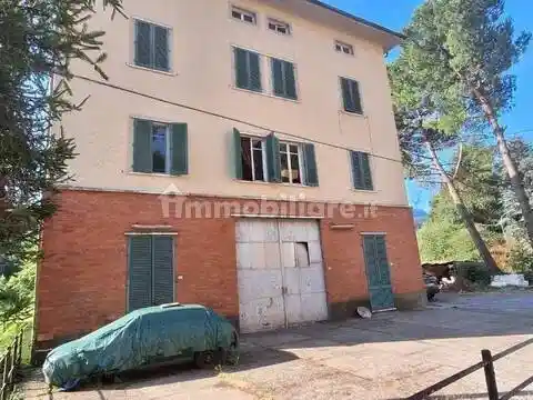 Appartamento in vendita a Barga