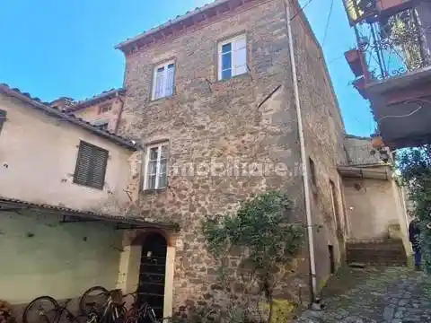 Villa in vendita a Bagni di Lucca