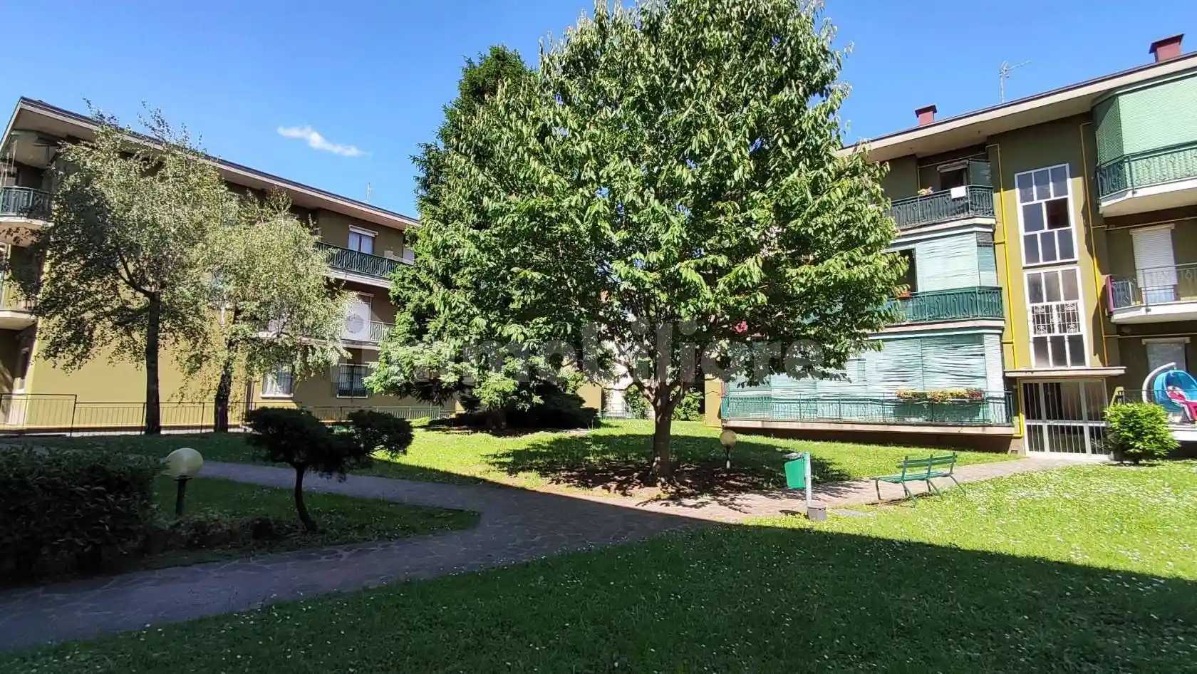 Appartamento in vendita a Presezzo