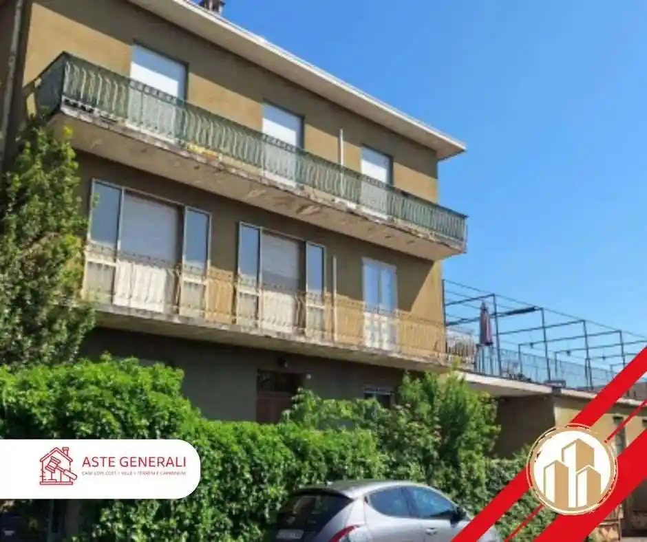 Casa indipendente in vendita a Reggio Emilia