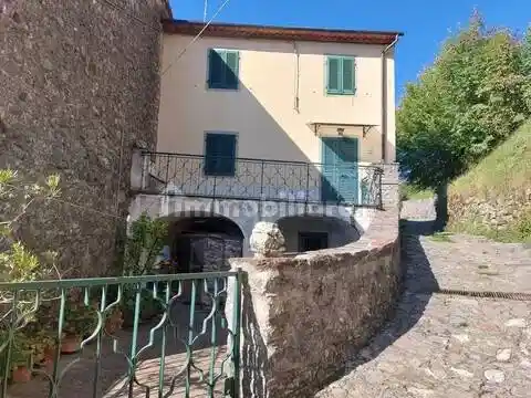 Rustico - Casale in vendita a Bagni di Lucca