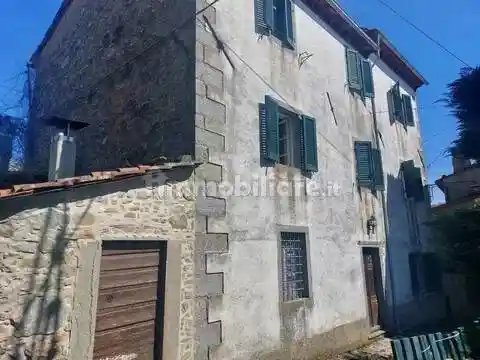 Villa in vendita a Bagni di Lucca