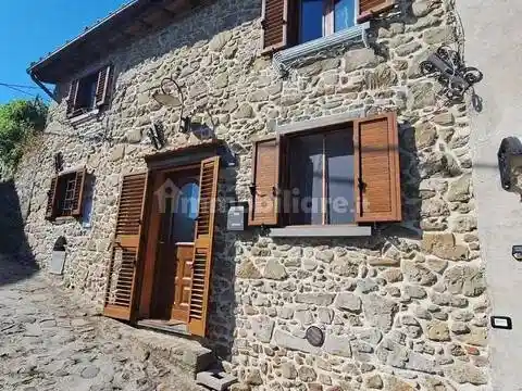 Villa in vendita a Bagni di Lucca