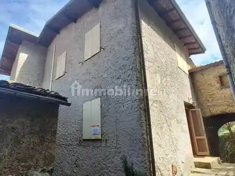 Villa in vendita a Pescaglia