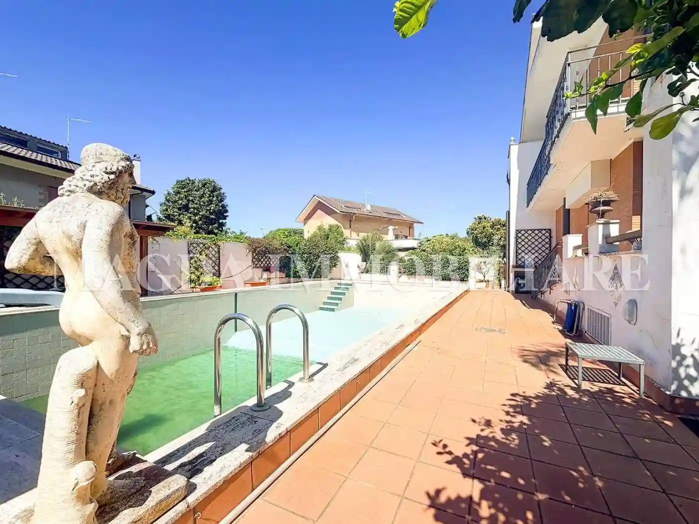 Villa - foto 2