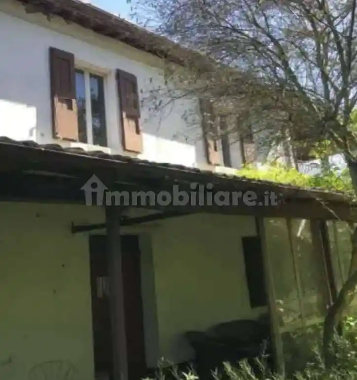 Casa indipendente in vendita a Forlì
