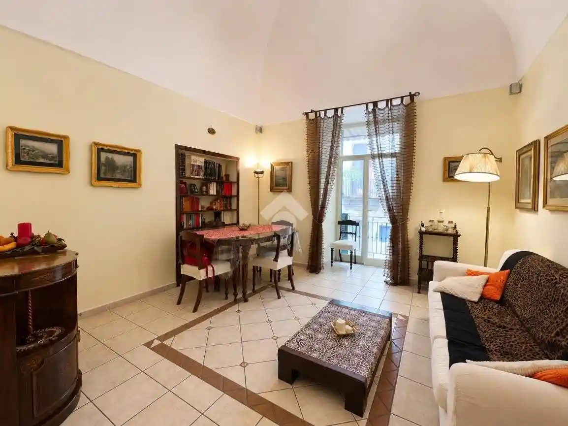 Appartamento in vendita a Napoli
